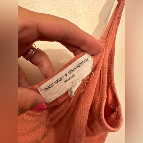 *Project Social T Urban Outfitters, Cropped Ruffle Cami Size Small - Picture 4 of 5